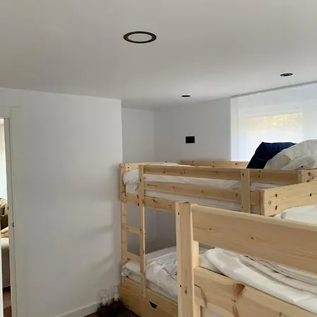 Fantastic Brand New In Location Just Few Steps From The Slope! Private Parking